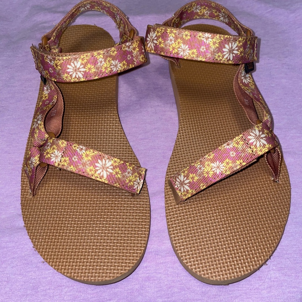 Women’s Teva Original Universal Wildflower sandal size 11